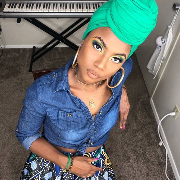 Meet your Posher, Ashley allsmiles - Picture 7 of 8